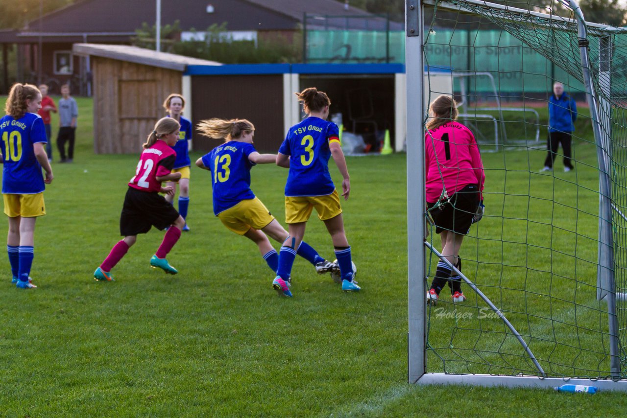 Bild 146 - B-Juniorinnen TSV Gnutz o.W. - SV Wahlstedt : Ergebnis: 1:1